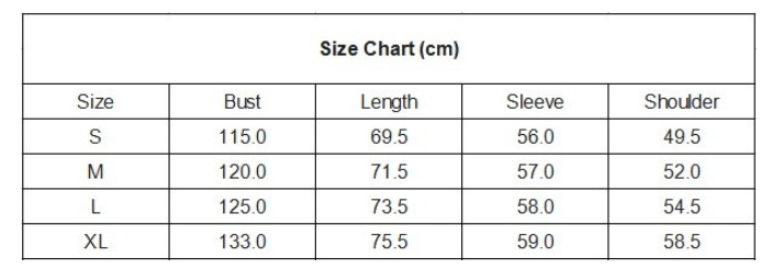 Chaqueta con capucha y botones a cuadros
