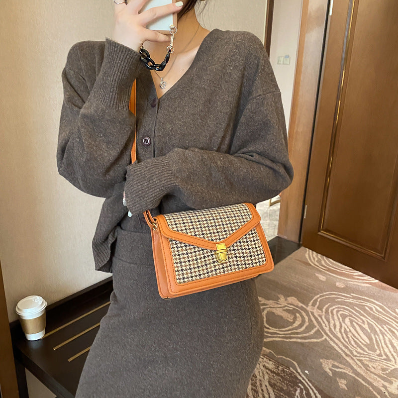 Zaviera: Bolso Bandolera Retro con Textura