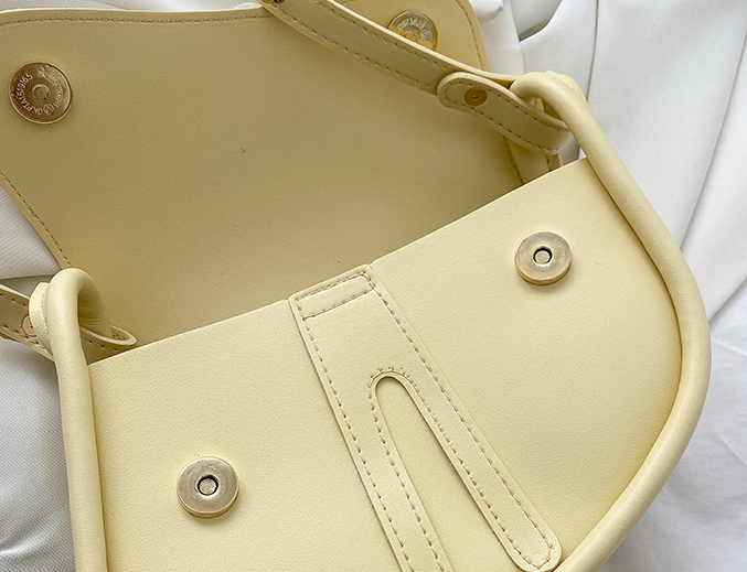ROVENZA: Bolso de Hombro Minimalista