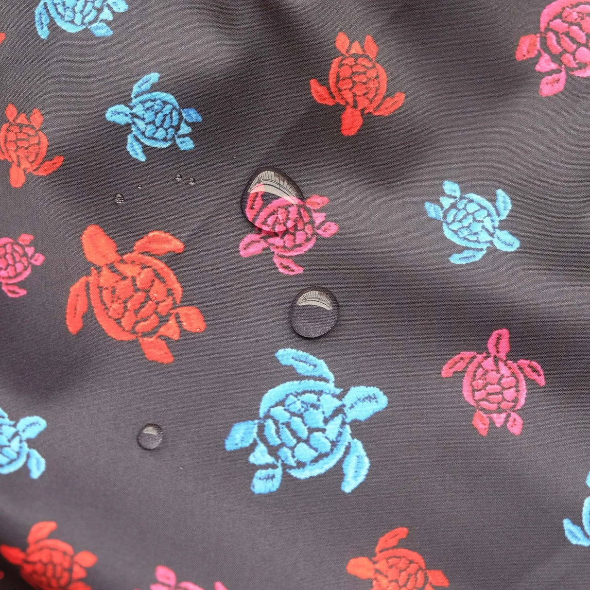 https://ae01.alicdn.com/kf/Sc2a58abc276d4d4eaf96b13a46a7f3a0z/High-Quality-Summer-New-Styley-Beach-Surf-Swimwear-Multicolore-Turtles-4-Way-Stretch-Printed-Board-Shorts.jpg