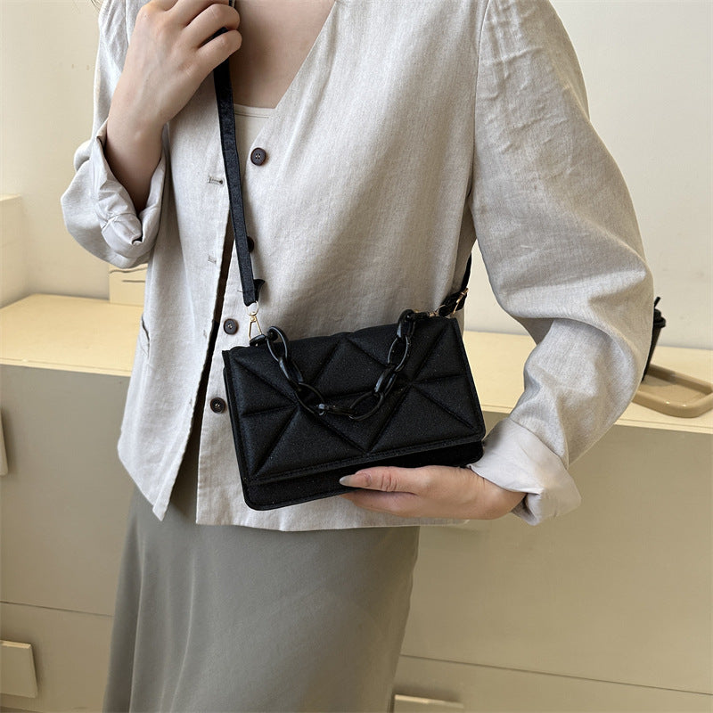 VARA: Bolso de Hombro Cruzado Acolchado de Lujo