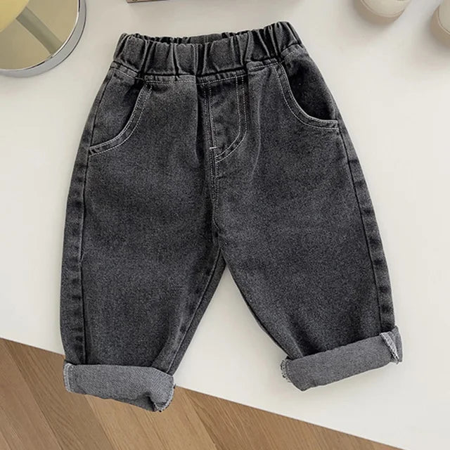 https://ae01.alicdn.com/kf/Sad4d83a748b3490f8e75f448cb256cc3n/Pantalones-de-mezclilla-informales-para-ni-os-y-ni-as-Jeans-rectos-suaves-pantalones-de-moda.jpg_640x640.jpg