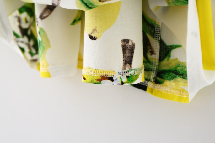 Vestido de flores sin mangas para bebé