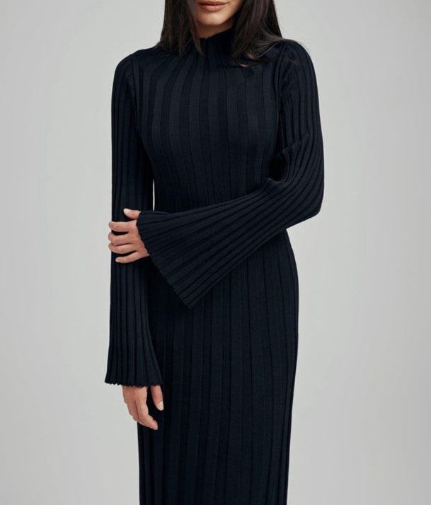 Vento: Vestido de punto con cintura informal y cuello redondo