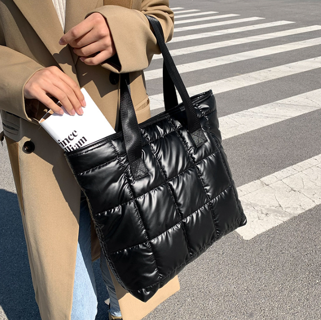 Bolsa acolchada lila