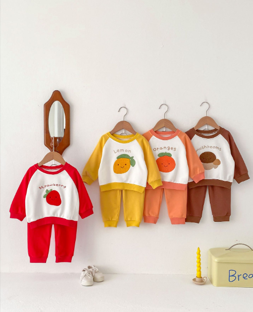 Conjunto deportivo infantil Fruity