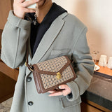 Zaviera: Bolso Bandolera Retro con Textura
