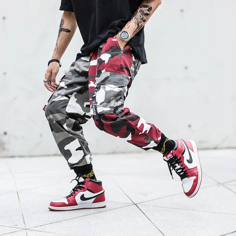 https://ae01.alicdn.com/kf/Hbba8777ebcae4e10b23647f070874e0e2/2020-Mens-Fashion-Splice-joggers-pants-hip-hop-Streetwear-Camo-pants-Cargo-pants-Men-Camo-Pants.jpg