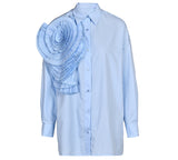 Camisa de cuello polo de manga larga holgada de primavera y verano para mujer con flores grandes plisadas