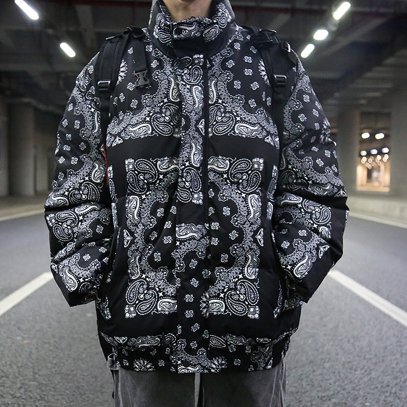 Chaqueta acolchada con estampado de cachemira