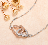 Collar Corazones Entrelazados  + Caja de Regalo Gratis
