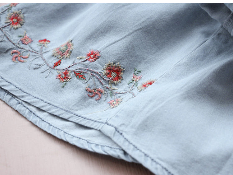 Nuevo vestido vaquero de otoño para niñas.