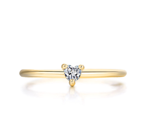 Promesa Pura: Anillo con Baño de Oro & Zirconia Corazón