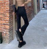 Pantalones rectos de cintura alta y diseño entallado con microcampana para mujer