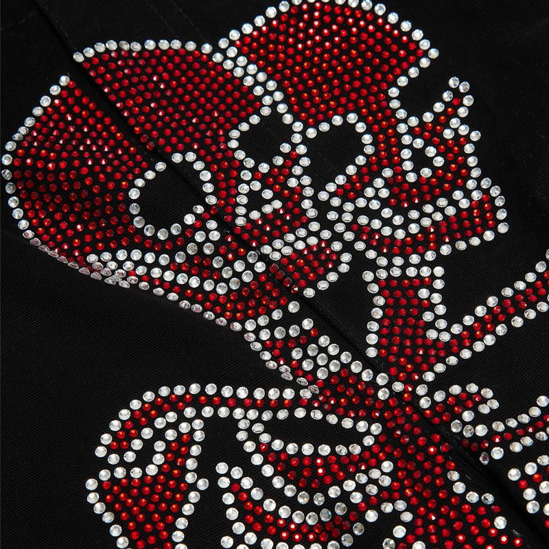 Vaqueros góticos con estampado de pedrería