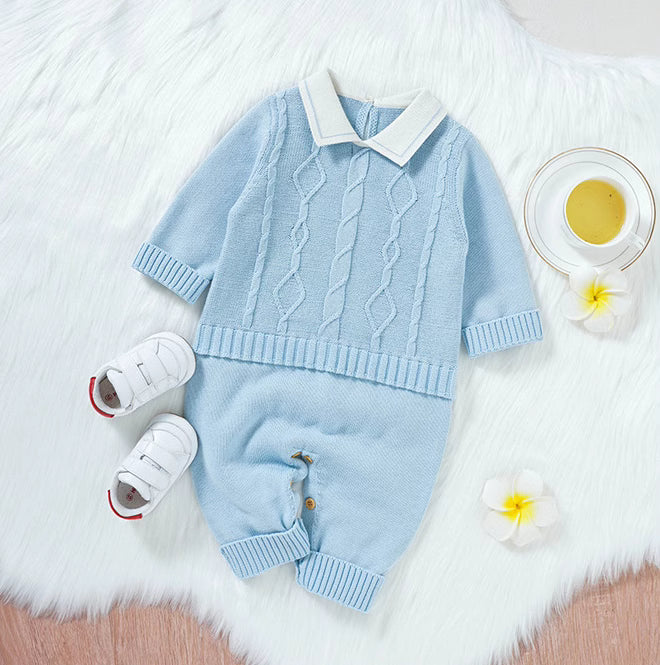 Traje de punto para bebé
