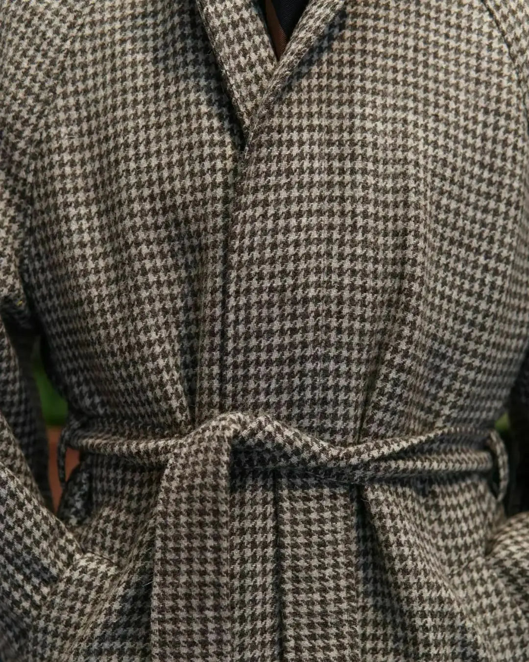 https://ae01.alicdn.com/kf/H78f30831f1d04affb1f0805d4d15dc03P/Costume-Homme-Men-Gray-Houndstooth-Overcoat-Blazer-Single-Breasted-with-Belt-Tuxedos-Coats-Causal-Prom.jpg