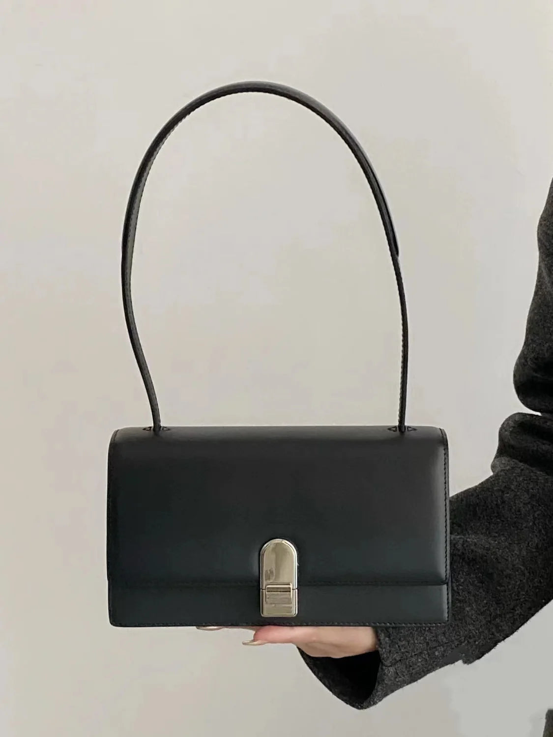 https://ae01.alicdn.com/kf/S309227795f2643fea75c33d27c42e2feQ/French-Pink-Small-Square-Bag-For-Women-s-Spring-summer-High-Quality-And-Small-Style-Single.jpg