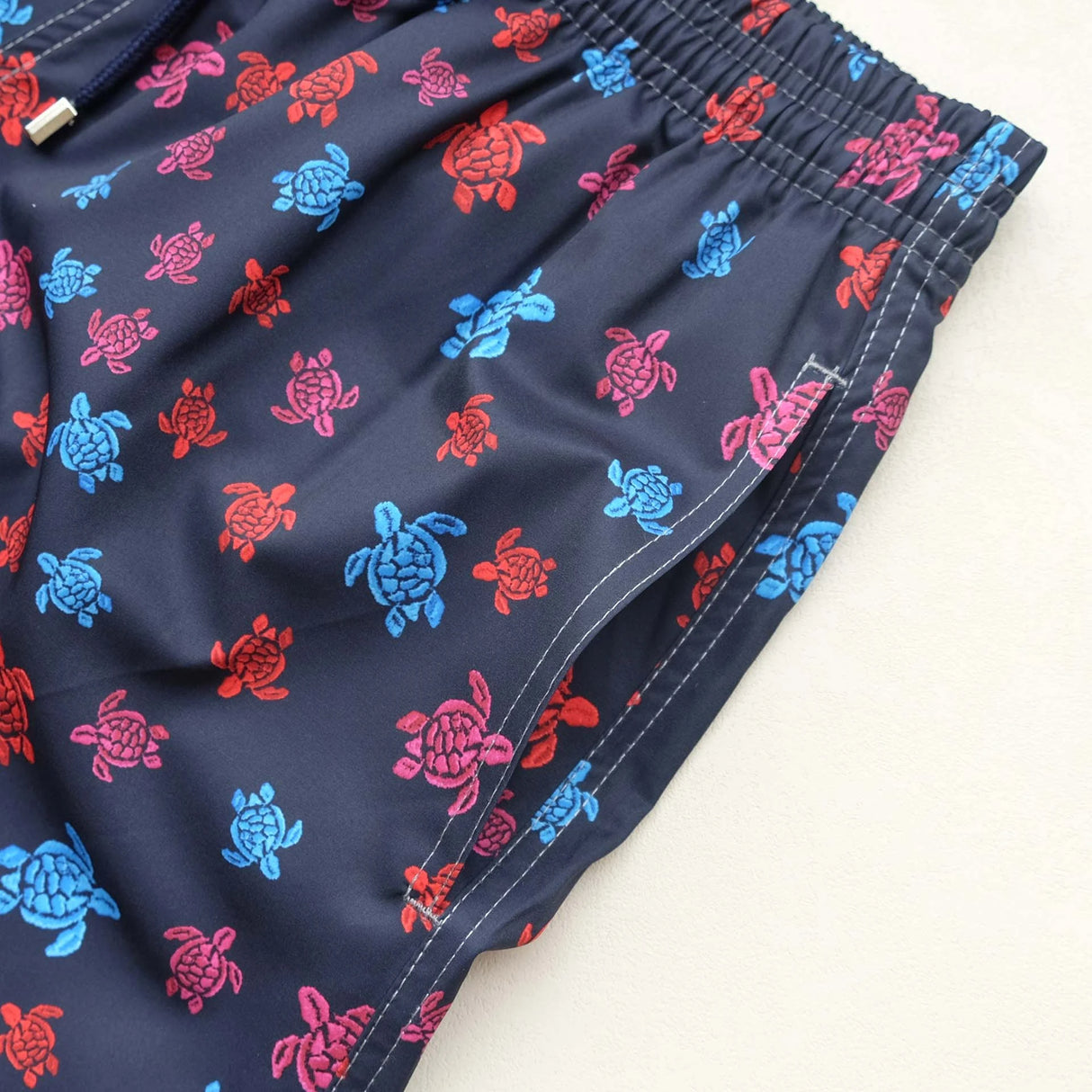 https://ae01.alicdn.com/kf/S9ff0947c7a644888a5e24a1abf81310bs/High-Quality-Summer-New-Styley-Beach-Surf-Swimwear-Multicolore-Turtles-4-Way-Stretch-Printed-Board-Shorts.jpg