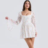 Duna: Vestido con estampado floral y sencillo