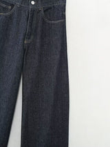 Vaqueros rectos de pierna ancha, rotos y con flecos