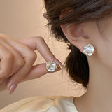Aretes de Flor Perolada (Diseño Floral) de Aleación Galvanizada Elegante