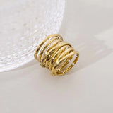 Aura Imperial: Anillo de Acero Inoxidable & Baño de Oro 18K
