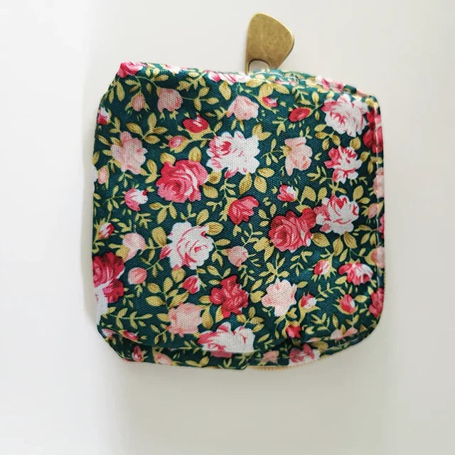 https://ae01.alicdn.com/kf/S3a54517927c9472188bba9048166c42fB/Unisex-Canvas-Purse-Card-Key-Mini-Purse-Pouch-Canvas-Bag-Small-Zipper-Coin-Wallet-Three-Colors.jpg_640x640.jpg
