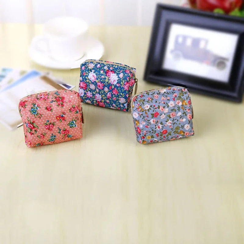 https://ae01.alicdn.com/kf/S1cdb29fb161c4d39bf7c91f15074940el/Unisex-Canvas-Purse-Card-Key-Mini-Purse-Pouch-Canvas-Bag-Small-Zipper-Coin-Wallet-Three-Colors.jpg
