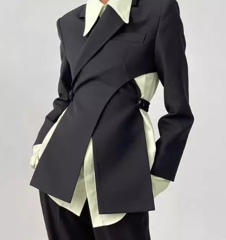 Traje de dos piezas que ajusta la cintura