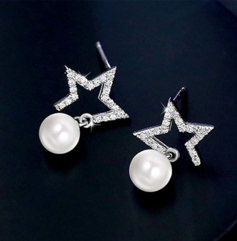 Broqueles (Studs) "Royal Star" WOLFF con Diseño de Estrella (Color Plateado)