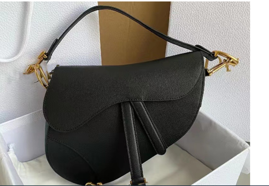VANDANA: Bolso Saddle de Piel Premium